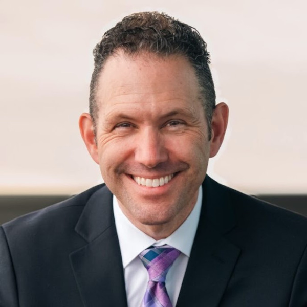 Loren Dittmar headshot
